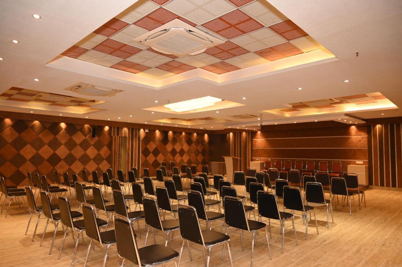 Hotel Mannat International ディガ エクステリア 写真